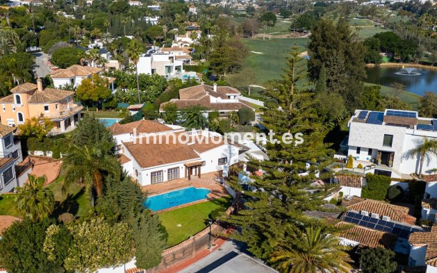 Wiederverkauf - Freistehende Villa - Marbella - Nueva Andalucía