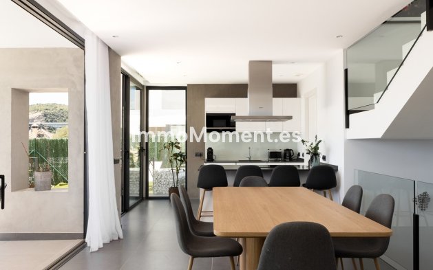 Reventa - Villa independiente - Estepona  - Valle Romano