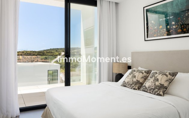 Reventa - Villa independiente - Estepona  - Valle Romano