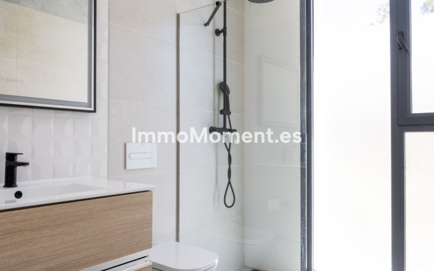 Reventa - Villa independiente - Estepona  - Valle Romano