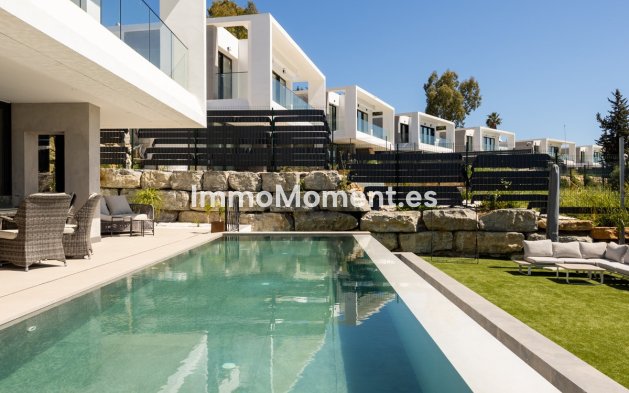 Reventa - Villa independiente - Estepona  - Valle Romano
