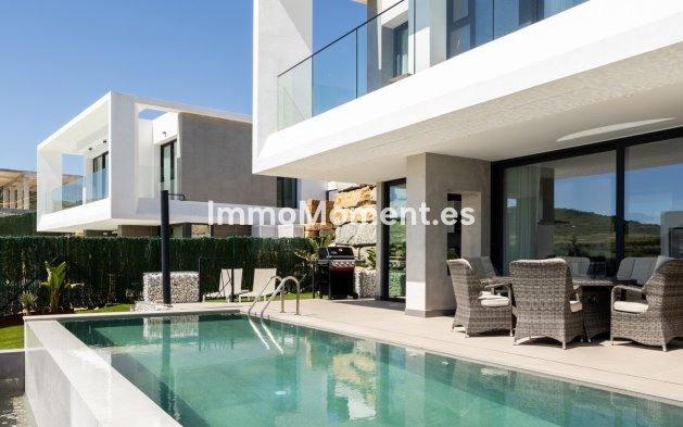 Reventa - Villa independiente - Estepona  - Valle Romano