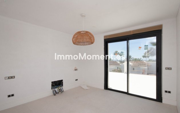 Wiederverkauf - Freistehende Villa - Marbella - Elviria
