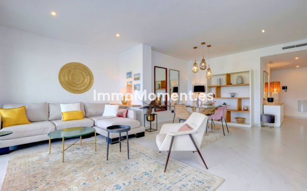 Revente - Appartement - Estepona  - Estepona Centro