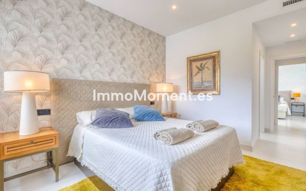 Revente - Appartement - Estepona  - Estepona Centro