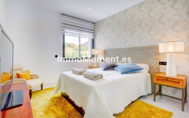 Revente - Appartement - Estepona  - Estepona Centro