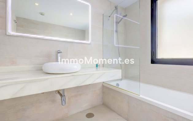 Revente - Appartement - Estepona  - Estepona Centro