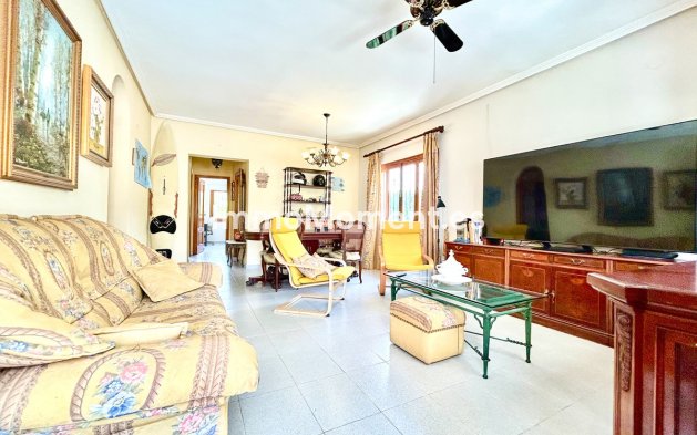 Wiederverkauf - Villa - Orihuela - La Zenia