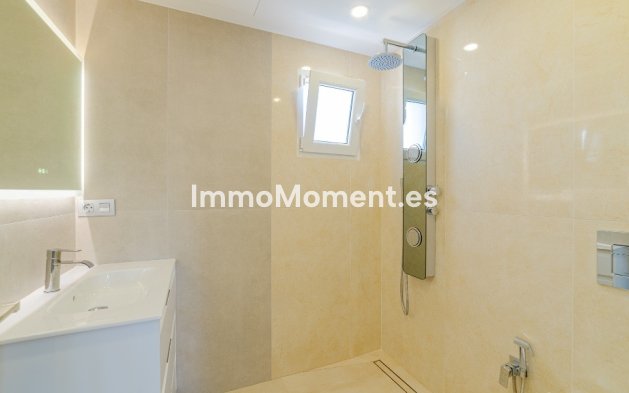Reventa - Villa independiente - Orihuela - Los Balcones