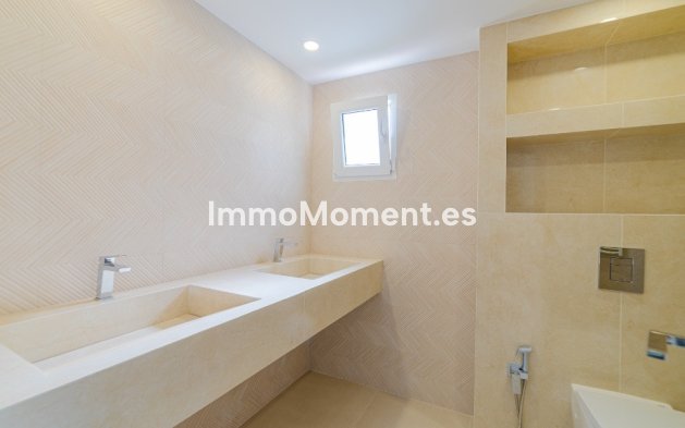 Reventa - Villa independiente - Orihuela - Los Balcones