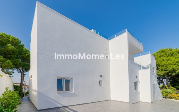 Reventa - Villa independiente - Orihuela - Los Balcones