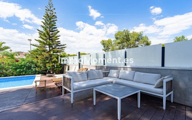 Reventa - Villa independiente - Orihuela - Los Balcones