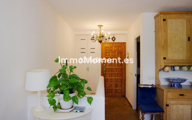 Resale - Apartment - Benahavís - Benahavís Centro