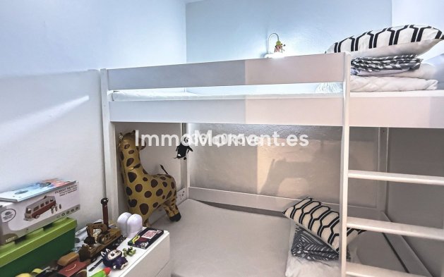 Resale - Apartment - Benahavís - Benahavís Centro