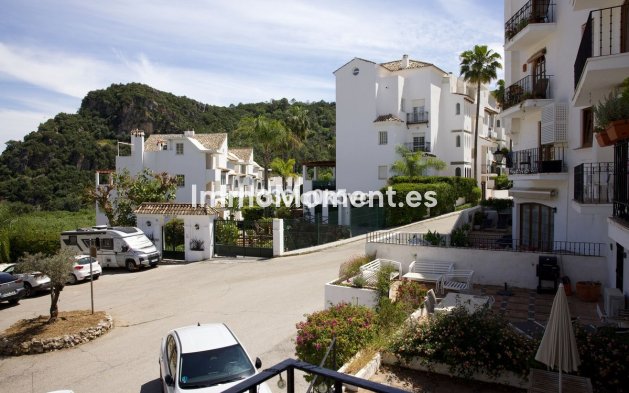 Resale - Apartment - Benahavís - Benahavís Centro
