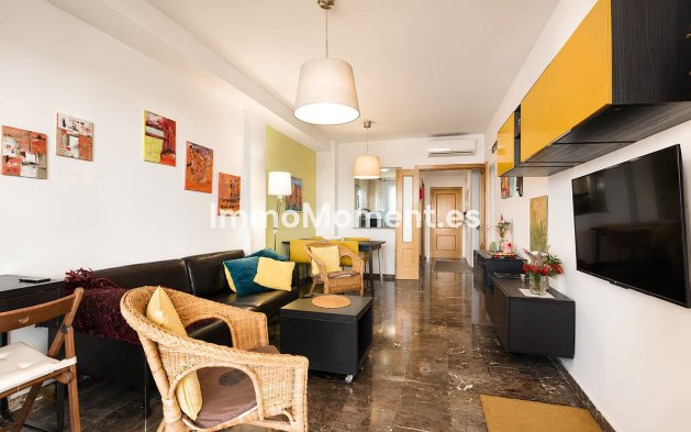 Resale - Apartment - Fuengirola - Fuengirola Centro