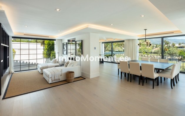 Resale - Detached villa - Marbella - Nueva Andalucía