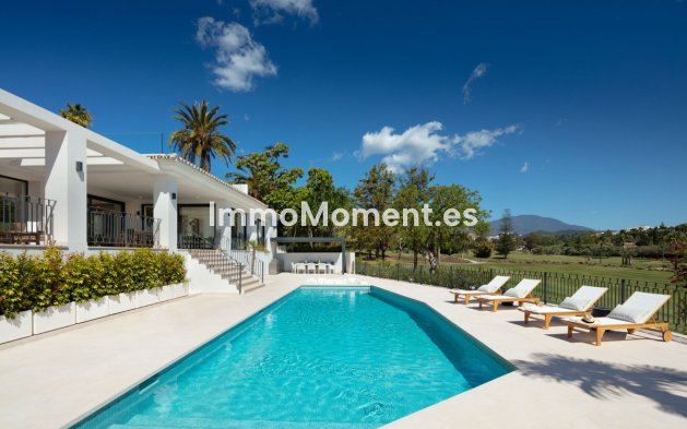 Resale - Detached villa - Marbella - Nueva Andalucía