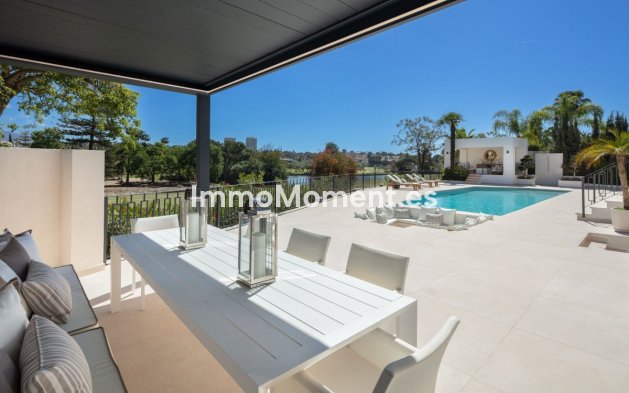 Resale - Detached villa - Marbella - Nueva Andalucía