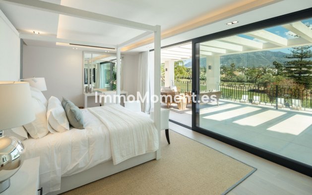Resale - Detached villa - Marbella - Nueva Andalucía