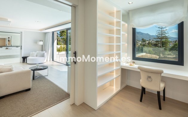Resale - Detached villa - Marbella - Nueva Andalucía