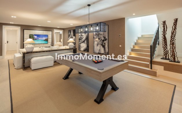 Resale - Detached villa - Marbella - Nueva Andalucía