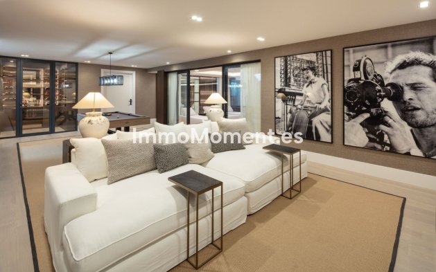 Resale - Detached villa - Marbella - Nueva Andalucía