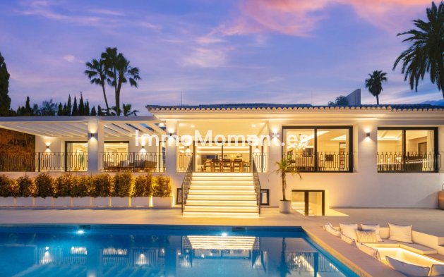 Resale - Detached villa - Marbella - Nueva Andalucía