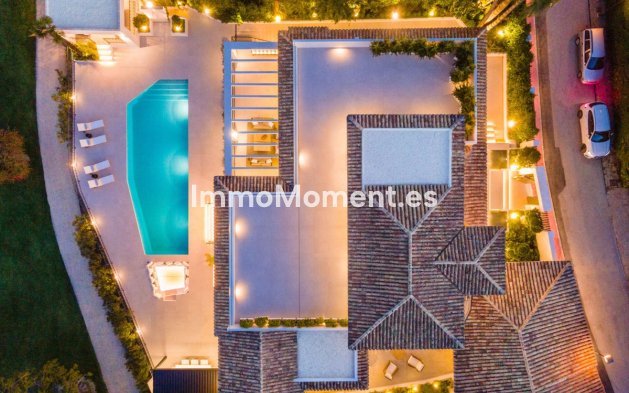 Resale - Detached villa - Marbella - Nueva Andalucía