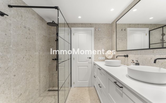 Wiederverkauf - Wohnung - Marbella - Nueva Andalucía