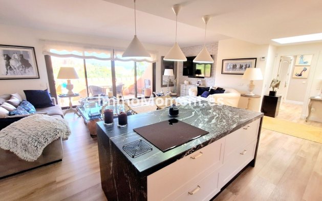 Resale - Apartment - Manilva - La Duquesa