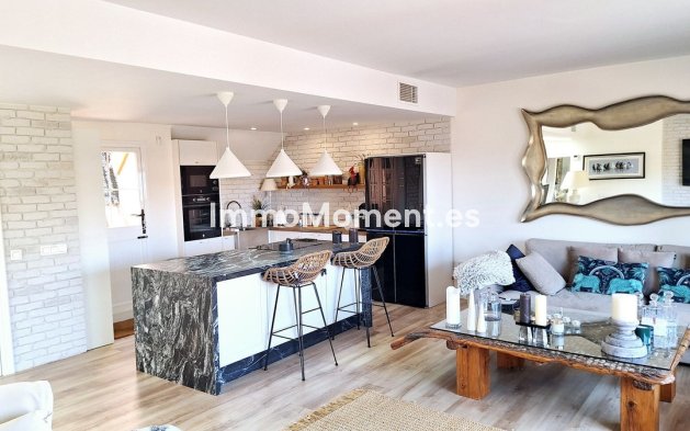 Resale - Apartment - Manilva - La Duquesa