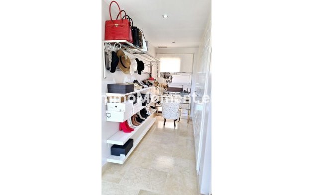 Resale - Apartment - Manilva - La Duquesa