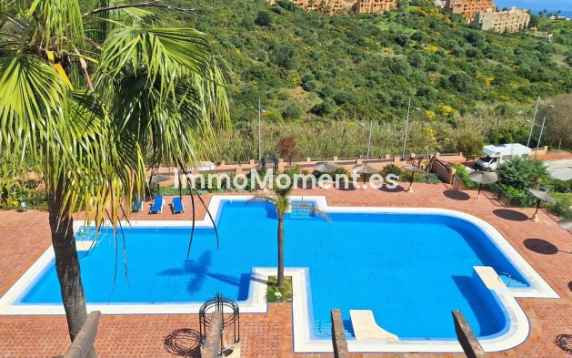 Resale - Apartment - Manilva - La Duquesa