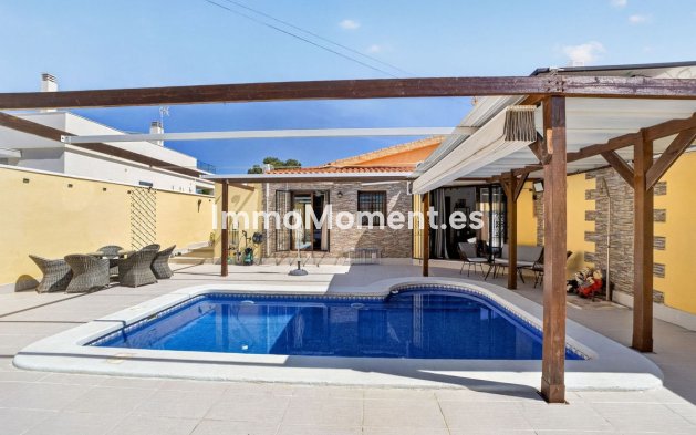 Bestaande woning - Vrijstaande villa - Torrevieja - Torrevieja Centro