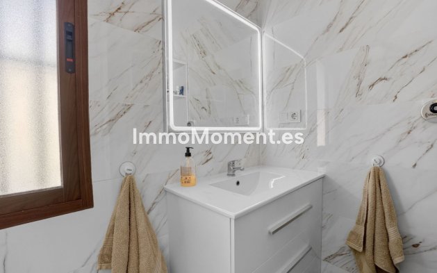 Bestaande woning - Vrijstaande villa - Torrevieja - Torrevieja Centro