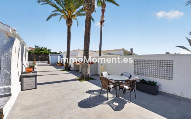 Bestaande woning - Vrijstaande villa - Torrevieja - Torrevieja Centro