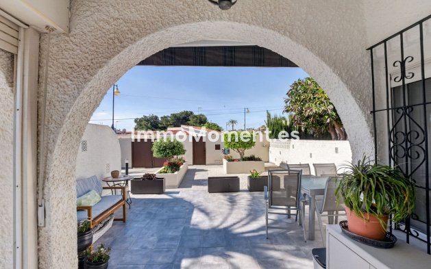 Bestaande woning - Vrijstaande villa - Torrevieja - Torrevieja Centro