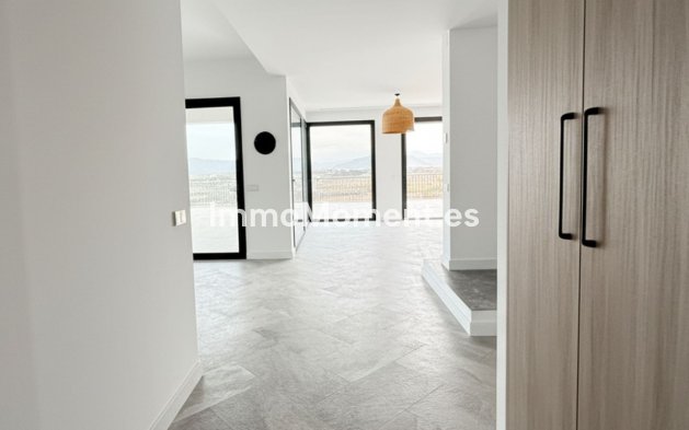 Resale - Detached villa - Inland  - Coín