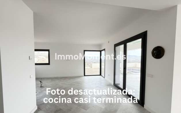 Resale - Detached villa - Inland  - Coín