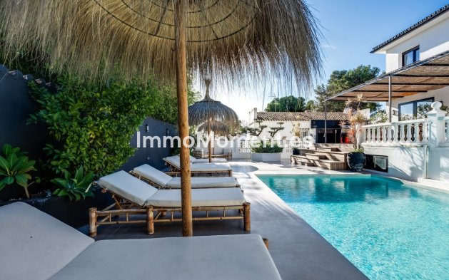 Resale - Detached villa - Marbella - Nueva Andalucía