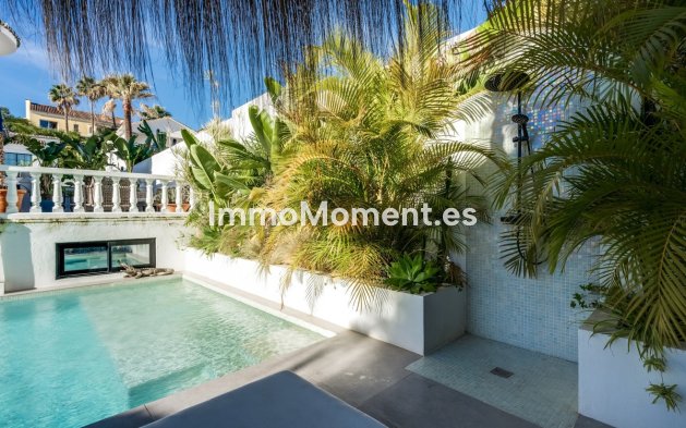 Resale - Detached villa - Marbella - Nueva Andalucía