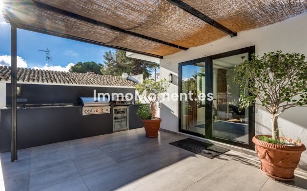 Resale - Detached villa - Marbella - Nueva Andalucía