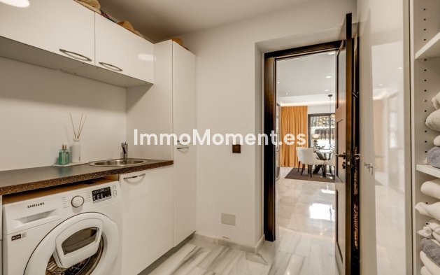 Resale - Detached villa - Marbella - Nueva Andalucía