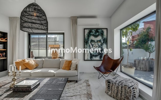 Resale - Detached villa - Marbella - Nueva Andalucía
