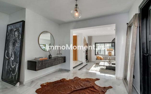 Resale - Detached villa - Marbella - Nueva Andalucía