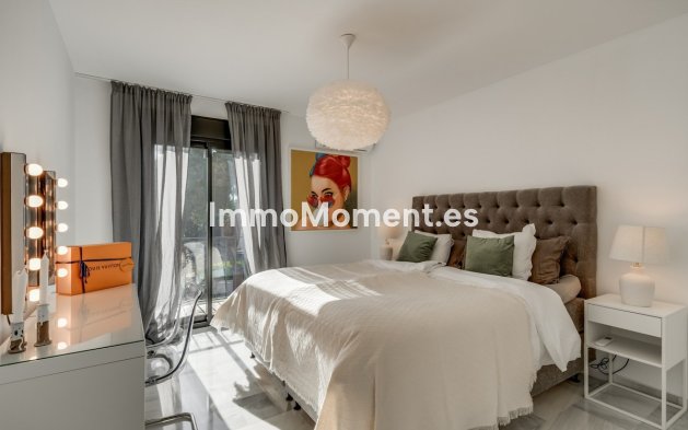 Resale - Detached villa - Marbella - Nueva Andalucía