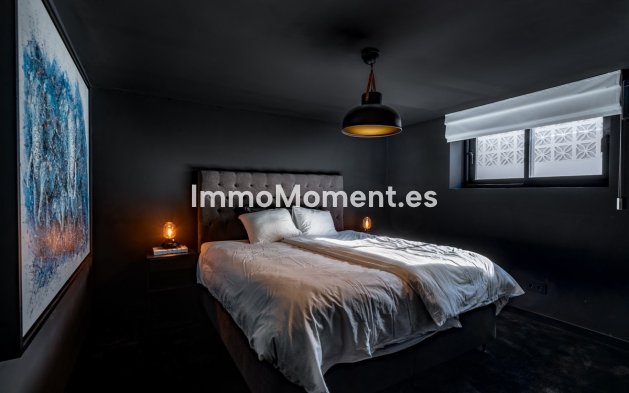 Resale - Detached villa - Marbella - Nueva Andalucía