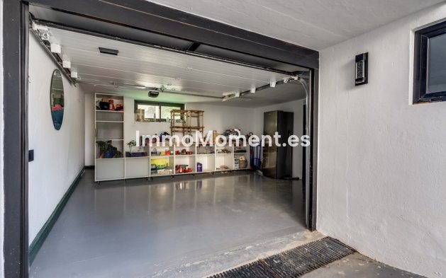 Resale - Detached villa - Marbella - Nueva Andalucía