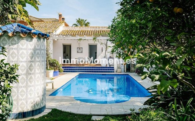 Wiederverkauf - Freistehende Villa - Marbella - Carib Playa